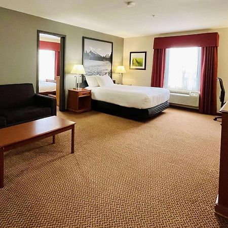 Super 8 By Wyndham Grande Prairie Hotel Eksteriør billede