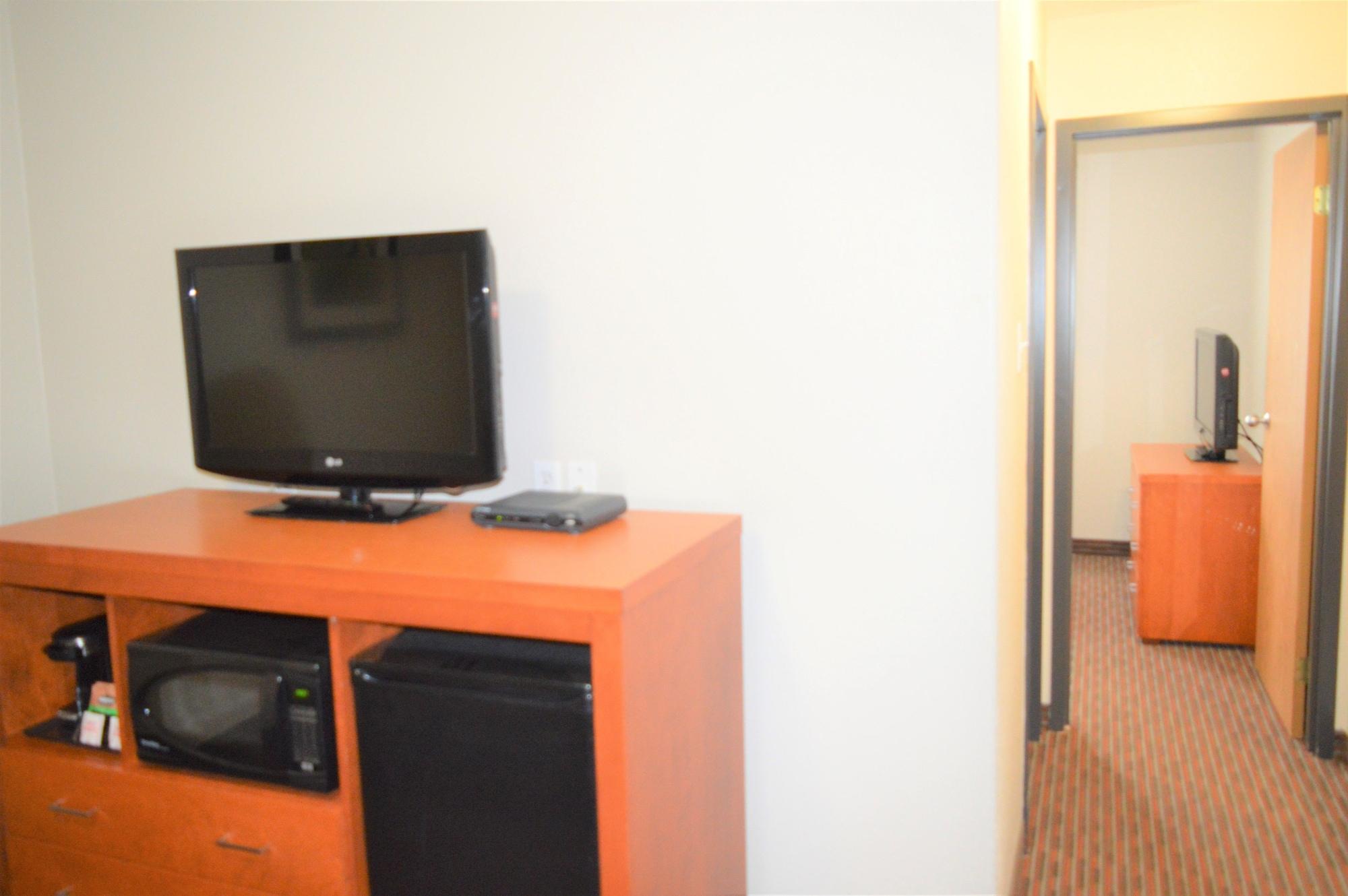 Super 8 By Wyndham Grande Prairie Hotel Eksteriør billede