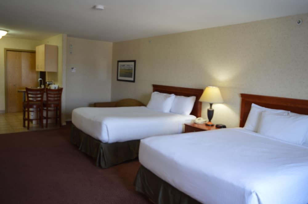 Super 8 By Wyndham Grande Prairie Hotel Eksteriør billede