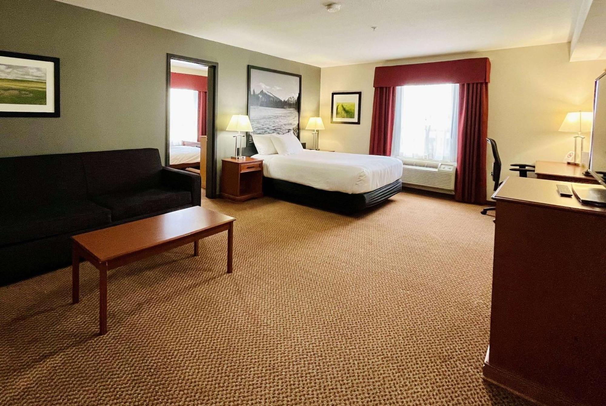 Super 8 By Wyndham Grande Prairie Hotel Eksteriør billede