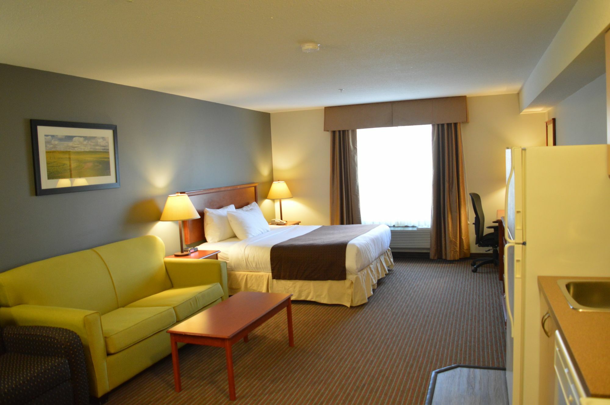 Super 8 By Wyndham Grande Prairie Hotel Eksteriør billede